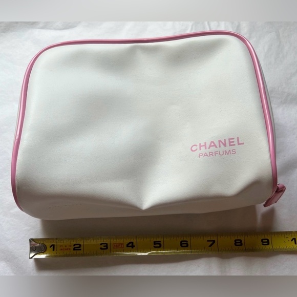 Chanel Parfums Handbags - White and Pink Cosmetic Bag